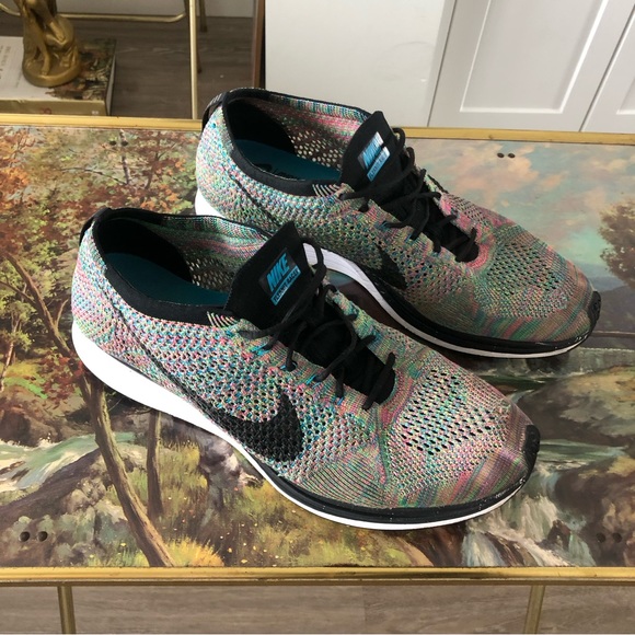 Nike flyknit racer running shoes - Picture 4 of 8